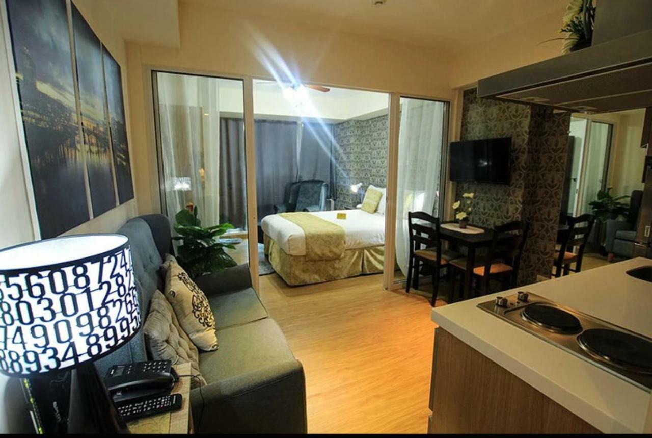 Azure C7 Balcony, Wifi, Near Mall Airport Apartment Manila Ngoại thất bức ảnh